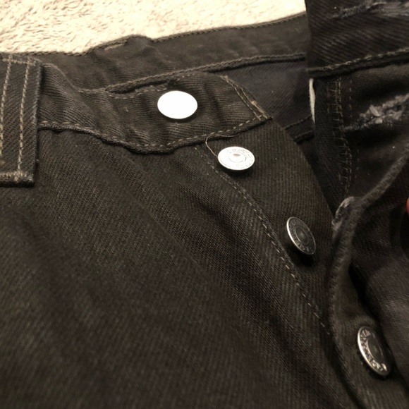 Levi Jeans (Black; 30W x 32L OR 31W x 30L) - Picture 2 of 4